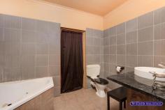 52 Toogood Road Woree QLD 4868 $450,000 If you are looking for a place to grow come have a look at this place. All the bedrooms and bathrooms a large family could want. This is a great home or investment. This home can keep growing with the personality of the owner. Includes: • 5 bedrooms (4 with robes) • Undercover porch area • Open plan kitchen and dining rooms • Undercover patio • 2 bay carport And lots more. Enquire to organise your own inspection.