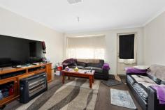32/406 Hay Street Somerville WA 6430 $289,000 Fantastic Brick and Iron Unit situated in a wonderful secure complex in Somerville. Open plan living and a modern kitchen caters for easy living. With 2 bedrooms each with their own ensuites, this great unit would be perfect for investors, or live in it yourself. Ideal for shift workers. – 2 Bedroom – 2 Ensuite Bathrooms – Built in Robes – Open Plan Living – Modern Kitchen – Ducted Air Conditioning – Front Door Parking – Garden Shed – Court Yard – Low Maintenance