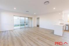 7 / 6 Ainslie Place Tamworth NSW 2340 $465,000 Located in a quiet cul de sac, in a gated community you will find Zahra Estate. This brand new 3 bedroom home has much to offer including master bedroom, walk in robe and ensuite, remaining 2 bedrooms with built ins, large double lock up garage, separate laundry, main bathroom with bathtub and separate toilet. SMW locally built kitchen with stone bench tops, LED down lights through out, ducted reverse cycle air conditioning, 2.55 meter high ceilings, alfresco area and much more.