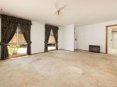 12 Sinnett Ct West Wodonga VIC 3690 $330,000 If you’re willing to roll up your sleeves, apply some muscle and call in a favour from your tradie mates, this could be your ideal project. With some thorough grit and determination and the ability to show this home the time and attention it needs, this could be an absolute gem! Needing a fairly decent overhaul, this home has had a building report that deems this home very structurally sound and with a new kitchen, floor coverings and window furnishings throughout, plus some plaster and paint work, this brick veneer property has incredible potential. - Three bedrooms all with robes and master with en-suite, - Large front lounge room with an room for dining or study, - Open plan kitchen and family room with direct access to a rear pergola, - Full functional bathroom with separate toilet and full laundry, - Double carport, single lock up garage and side carport will accommodate 4 vehicles, - Secure yard with garden shed, vegetable patches and plenty of room to improve the pergola area - Solar panel system. Close to Catholic College, Birralee Shopping precinct and Raiders Sporting ground, this property is positioned perfectly for your convenience.