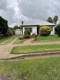 64 Whiteley St Wellington NSW 2820 $475,000 What’s not to love about this stunning renovated 1950’s home? With this residence, you get the proportions of a house from the 50’s with the convenience of all the mod cons of today. Situated on a whopping 1310 m2 (approx.) block of land, this house is perfect for the growing family. o 4 Large Bedrooms o Fully renovated Kitchen o Fully renovated bathrooms + extra toilet o Large living area o Open plan Kitchen and dining o Gas heating o Evaporative cooling o Carport and Garage o Screened in entertainment area o Sheds o Large chook yard o The option of furniture This property needs to be seen to take in all the delights!