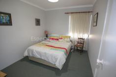 14/76 The Esplanad Esperance WA 6450 $320,000 This ground floor strata unit in the secure Seaview Villa complex, offers open plan, tiled living with rev cycle aircon. 3 bedrooms, all with robes and private, fully enclosed yard. Single carport and garden shed. Leisurely walk to revitalised foreshore precinct and across the road from popular swimming beaches.
