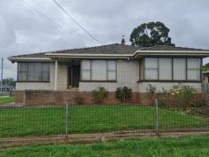 59 E Barrack St Deloraine TAS 7304 $495,000 Spacious 3 bedroom home set on 749m2 approx. Two bedrooms have built in wardrobes. Large windows providing natural light and warmth to the home. Modern kitchen flowing to dining area and living room. Wood heater provides ample warmth. Bathroom with bath and separate shower. Separate toilet. 2 car garage with remote access. Set on a corner block with dual access. Easy to maintain yard with plenty of space. Close to local primary and high school, supermarket, doctors, pharmacy and cafes.