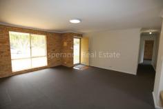 6A Travers Avenue Nulsen WA 6450 $275,000 If you’re in the market for your first home then look no further than this double brick strata unit conveniently located close to schools. Providing 2 bedrooms with Built in robes, semi-ensuite and open plan living. Reverse cycle air-conditioning and stainless steel freestanding stove. Screened, rear deck overlooking the low maintenance yard. Garden shed and single carport.