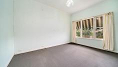 10 Syme Cres O'Connor ACT 2602 Set in the beautiful, tree-lined Syme Crescent is this three-bedroom cottage. A must-have opportunity for the astute buyer to purchase a blank canvas to create a dream Inner North home from the ground up on this level 889m2 rectangular block in the heart of O'Connor. With its prime location and unlimited potential, this is your chance to build a home for generations to come. Don't miss out on this rare find. Features include: - Three-bedroom cottage - Built-in robes to all bedrooms - Spacious lounge and dining room - Ducted evaporative cooling and gas heating - Separate laundry with outdoor access - Bathroom with separate toilet - Double carport - Generous, level 889m2 block Location: - Enviable Inner North location on the edge of the City Centre and all it has to offer - Beautiful, sweeping, tree-lined Crescent - Surrounded by nature reserves, parks and close to Lake Burley Griffin and Australian National Botanic Gardens - A quick trip to the O'Connor Shops for IGA, Flatheads, Tu Do Vietnamese, The Duxton and more - Close to popular cafés in Braddon, O'Connor and Lyneham - Moments to the Light Rail and major bus interchange - A short bike ride to ANU and Canberra University - Easy access to close-by arterial roads