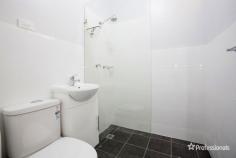 12/65 Park Avenue Kingswood NSW 2747 Located approximately 200m’s away from Kingswood Railway Station is this updated 1 bedroom apartment. * Carpet throughout * Dual balcony * Single lock up garage * Intercom security block – very neat and tidy and well maintained On today’s rental market you could expect a return of approximately $1,160 per month and with the Nepean Hospital and University of Western Sydney also within walking distance. The property is priced to sell so do not miss the open home.