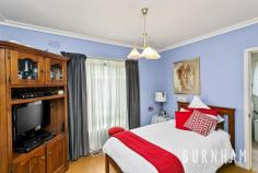 26 Wakool Ave Deer Park VIC 3023 $600,000 - $650,000 Located in Deer Park premier position and on a good sized allotment of 696m2 approx. Walk to train station, Ballarat Road Shopping Complex and Primary School, plus easy access to the Western Ring Road. Offers 3 bedrooms with mirrored robes, kitchen/meals area, lounge, double garage, carport, large sunroom, 2 air conditioners, security shutters plus much more!