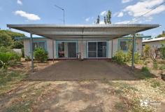 17 Stanley St Thangool QLD 4716 $199,000 Welcome to your next investment venture! This duplex offers an exceptional opportunity for both homeowners and investors alike to enter the property market or enhance any investment portfolio. Each unit features: -2 Bedrooms -1 Bathroom -Kitchen -Laundry -Open air-conditioned lounge and dining area -Single carport -Fenced courtyard -1051m2 allotment on one Title