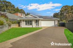 20 Gratton Way Beechworth VIC 3747 $835,000 to $849,000 Uniquely positioned and tucked away in a quiet location, this near new Hadar built home requires nothing to do except unpack and enjoy! Only two years young and offering an abundance of features on a 1,044m² approx allotment, it is sure to impress! Features include: – King sized master suite to the front of the home with ceiling fan, walk in robe plus stylish ensuite. – A further two minor bedrooms with built in robes are serviced by the full family bathroom to the rear of the home. – Two living zones including a formal lounge or media room and an open plan kitchen, living and dining zone (the media room also lends itself to be a potential fourth bedroom). – The well-equipped kitchen boasts Caesarstone benchtops, 900mm cooktop, dishwasher, walk in pantry all overlooking the large living / dining zone with views to outside. – Ducted heating & cooling unit to assure year-round comfort. – Double lock up garage with remote and internal access for your convenience. – Low maintenance grounds and established gardens. – Sliding doors to the undercover alfresco area, perfect for entertaining. – Large home office with built-in cabinetry. – Additional extras include high ceilings, LED lighting throughout, upgraded concrete driveway & solar panels.