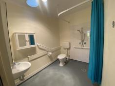 Unit 5/7 Severin Ct Thurgoona NSW 2640 $120,000 This neat 1 bedroom unit has open plan living area with split system heating and cooling, kitchenette, bedroom with built-in robes plus spacious ensuite with easy access to the large shower plus handrails. Located in Thurgoona Rise gated complex, you can live amongst likeminded friends and enjoy activities in the common dining room. Home-style freshly cooked meals can be provided for your convenience. Situated opposite the Thurgoona Shopping centre and public transport, this is an ideal property for all people over 55 years of age.