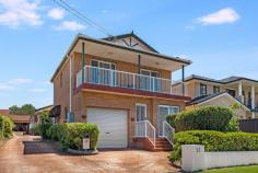1/25 Cragg Street Condell Park NSW 2200 Ideal for First Home Owners, Small Families, and Investors. This well-kept townhouse boasts three bedrooms, two bathrooms and three car spaces, offering a perfect blend of comfort and convenience. Its stand-alone nature provides privacy and a sense of independence. With a charming appeal, this property is a great choice for first home owners looking to step into the market, small families desiring a cosy abode, and savvy investors seeking a valuable addition to their portfolio.