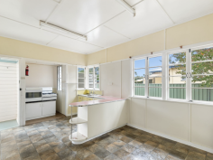 43 Marshall St Warwick QLD 4370 $330,000 If you are in the market for an affordable property with great bones, this is a beauty! Situated in Glennie Heights only a short drive to the CBD, river walk & sporting facilities. This would make a fantastic investment property or great first home/downsizer. Features include: 2 bedrooms - 1 with built in storage Air-conditioning in both bedrooms Polished timber floors Eat in kitchen with gas stove/oven Lounge room Tidy bathroom Downstairs laundry Rainwater tank Single lock up garage with power connected Concrete stumps 809 sqm allotment Fully fenced yard
