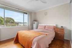 9 Thirroul Road Kanahooka NSW 2530 $790,000 - $850,000 9 Thirroul Road, Kanahooka offers a comfortable and convenient lifestyle. This well-maintained property features three spacious bedrooms, all with built-in wardrobes, a modern bathroom, and a single lock-up garage. Enjoy year-round comfort with ceiling fans and air conditioning throughout. The outdoor entertainment area is perfect for relaxing or hosting guests, and the 664sqm block provides ample space for outdoor activities. Ideal for families or investors seeking a great home in a central location. - 3 Bedrooms - Polished Timber floorboards - Spacious Modern Kitchen - Opportunity for Granny Flat (STCA) - 664sqm Block