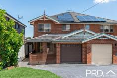 314A The River Road Revesby Heights NSW 2212 $1,289,000 Start 2025 off on the right foot with this fantastic Torrens title duplex, perfect for the young family or investor alike You will fall in love with: - 5 bedrooms + study - 4 with built-In robes - 3 bathrooms including main with ensuite - Generous kitchen with gas cooking - Internal laundry + lock up garage - Air conditioning for year round comfort - Generously sized alfresco, great for entertaining - Primly located to De La Salle & Picnic Point High Schools Revesby - Short walk to Revesby South Primary School - Bus service at the front door, or - 15 minute walk or 3 minute drive to Revesby train station with express service to the city & airport This property is absolutely perfect for an investor or young family & will not disappoint with the endless opportunities this property can offer you.