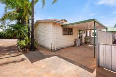 2/31 Crowley Gardens SOMERVILLE WA 6430 $269,000 Also ideal first home and a stepping stone into one of the most sought after locations. – 3 bedrooms – 1 bathroom – Well equipped kitchen – Open plan living – Carport – Private complex – Vacant possession available – Block approx.: 147m2 – Rates approx.: $2292.18 – Water approx.: $290.00 – Strata approx.: $470.00 per quarter