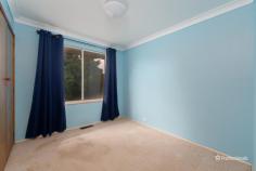 95 Perrott Street Armidale NSW 2350 $420,000 - $460,000 Nestled in the highly sought-after South Hill of Armidale, 95 Perrott Street presents a fantastic opportunity to secure a home in a prime location. Positioned close to sporting grounds, parks, corner stores, and reputable private schools, this property offers both convenience and potential. Featuring four bedrooms, two bathrooms, and a spacious living area, this home is ideal for families or those looking to add their personal touch. A single lock-up garage provides secure parking, while the generous layout offers endless possibilities for renovation and transformation. Whether you’re an investor, renovator, or looking to create your dream home, this is an opportunity not to be missed. Arrange your inspection today and explore the potential of this South Hill gem!
