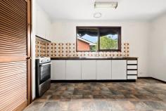 3/1 Cascade Street Frankston VIC 3199 $380,000 - $410,000 This charming unit at 3/1 (Lot 2) Cascade Street, Frankston, offers a comfortable and convenient lifestyle. Featuring two bedrooms and a well-appointed bathroom, the property is situated approximately 2 km from both Frankston Beach and the Frankston Central Business District, ensuring easy access to local amenities and coastal attractions. Additionally, John Paul College is just 1.2 km away, making school runs a breeze. The unit also includes a single lock-up garage, providing secure parking.