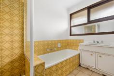 3/1 Cascade Street Frankston VIC 3199 $380,000 - $410,000 This charming unit at 3/1 (Lot 2) Cascade Street, Frankston, offers a comfortable and convenient lifestyle. Featuring two bedrooms and a well-appointed bathroom, the property is situated approximately 2 km from both Frankston Beach and the Frankston Central Business District, ensuring easy access to local amenities and coastal attractions. Additionally, John Paul College is just 1.2 km away, making school runs a breeze. The unit also includes a single lock-up garage, providing secure parking.
