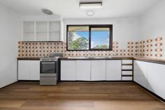 4/1 Cascade Street Frankston VIC 3199 $380,000 - $410,000 This charming unit at 4/1 (Lot 1) Cascade Street, Frankston, offers a comfortable and convenient lifestyle. Featuring two bedrooms and a well-appointed bathroom, the property is situated approximately 2 km from both Frankston Beach and the Frankston Central Business District, ensuring easy access to local amenities and coastal attractions. Additionally, John Paul College is just 1.2 km away, making school runs a breeze. The unit also includes a single lock-up garage, providing secure parking.
