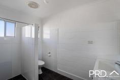4 / 90 Farley Street Casino NSW 2470 Offering a comfortable, low-maintenance place to live, or an attractive investment property, this low-set brick unit is situated in a small complex. The tidy interior features an air-conditioned living/dining area with adjoining kitchen, and two bedrooms with ceiling fans. The bathroom has an open-style shower, for easy accessibility, and the unit also benefits from internal laundry. Outside you've got a covered carport, covered entry patio, and a small fenced yard. With similar properties renting for around $320-350 per week, this unit is ideal as an investment or perfect for the downsizer.