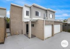 33 Rosemont Circuit Flinders NSW 2529 $899,000 Modern, low-maintenance living presents here at 33 Rosemont Street, Flinders. This well-appointed three-bedroom duplex delivers comfort, functionality and easy entertaining in a convenient coastal setting. Featuring an open plan layout, the modern kitchen flows seamlessly to the light-filled living and dining space, extending out to an undercover entertaining area - perfect for relaxed weekends or hosting guests. Featuring: 3 generous bedrooms 2 bathrooms Single garage plus additional open car space Undercover outdoor entertaining off living area Low-maintenance lifestyle An excellent opportunity for first home buyers, downsizers or investors seeking a quality home in a sought-after location.